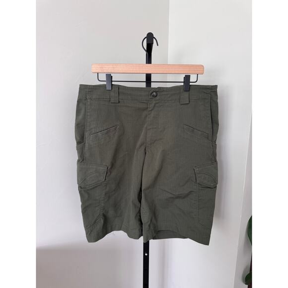 5.11 Tactical Green Cargo Shorts Mens 34 - Picture 1 of 4